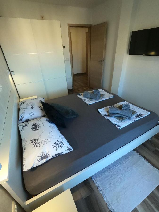 Apartment Natalia Valbandon Kültér fotó
