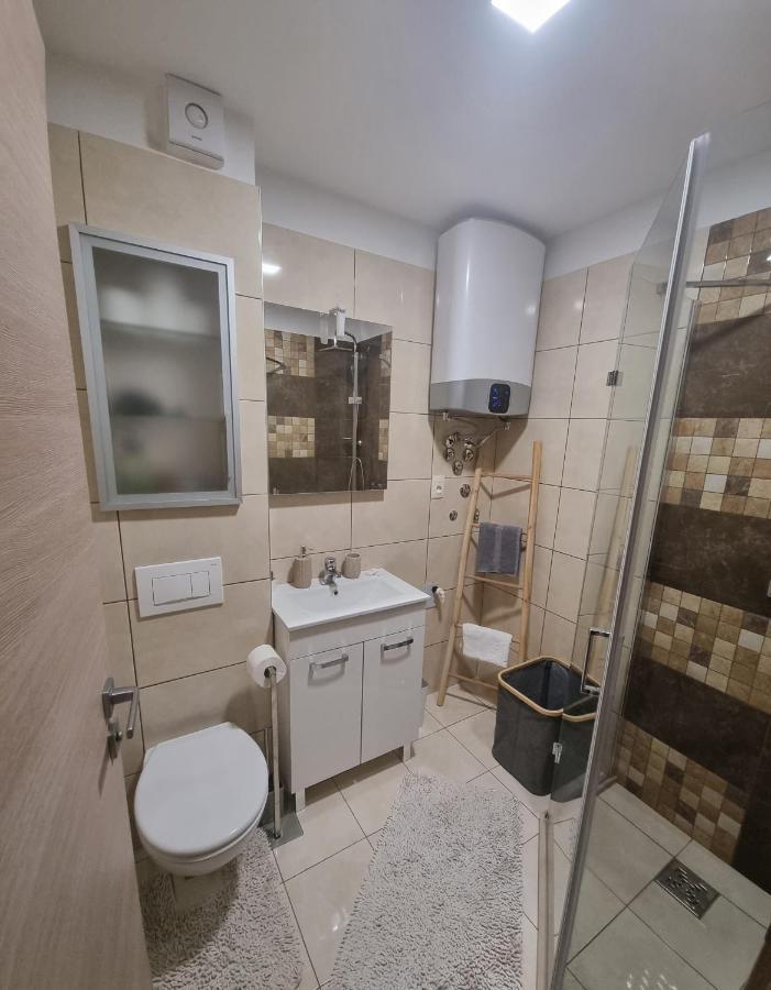 Apartment Natalia Valbandon Kültér fotó